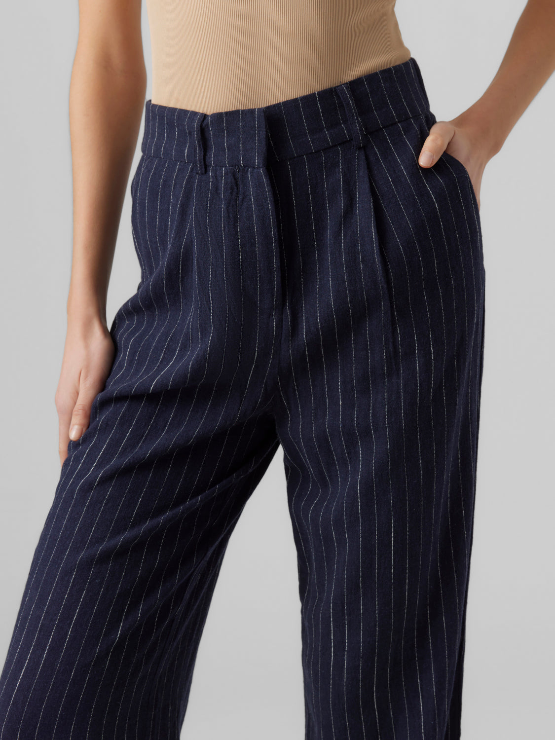 VMVERA Wide leg trousers - Navy Blazer