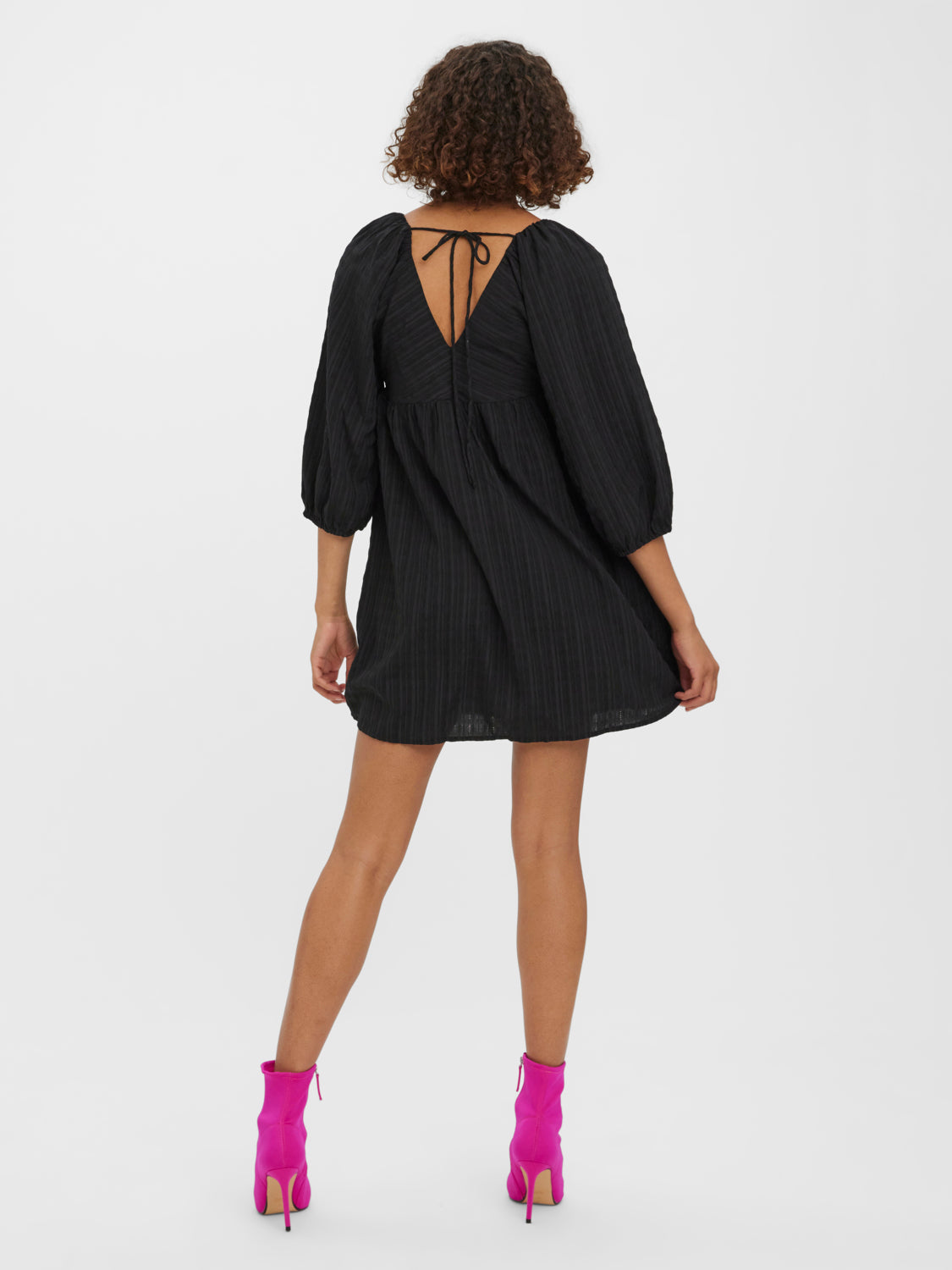 VMENGA Dress - Black