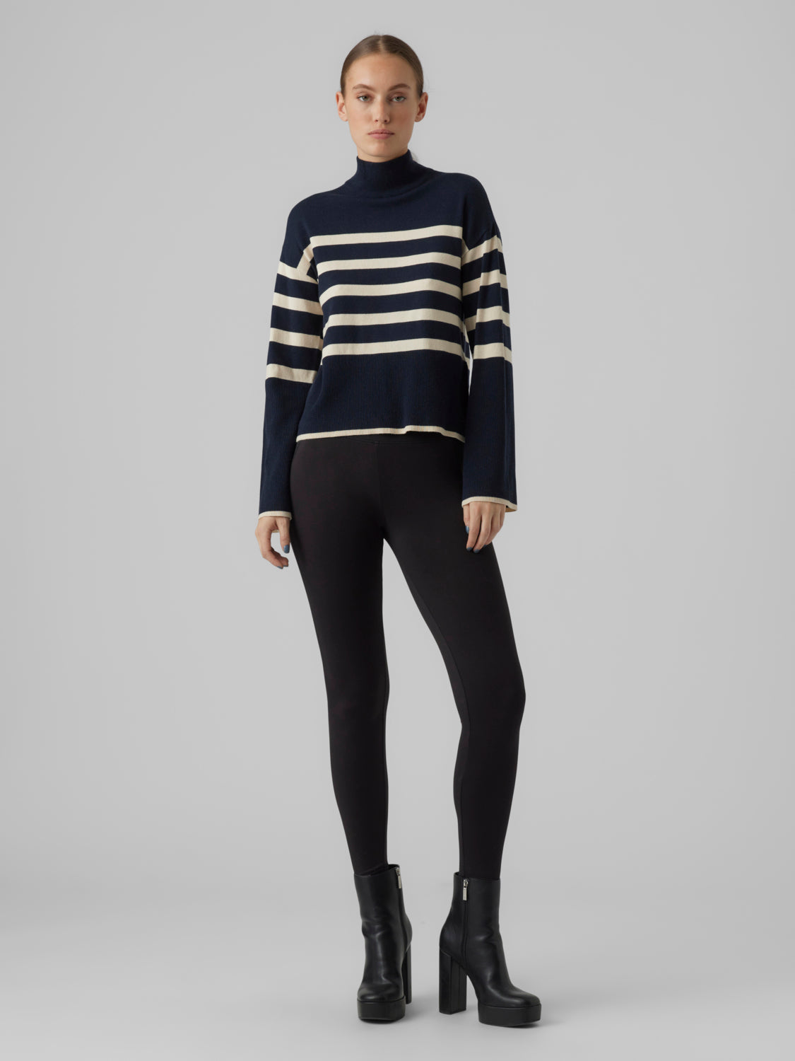 VMHAPPINESS Knitted pullover - Navy Blazer
