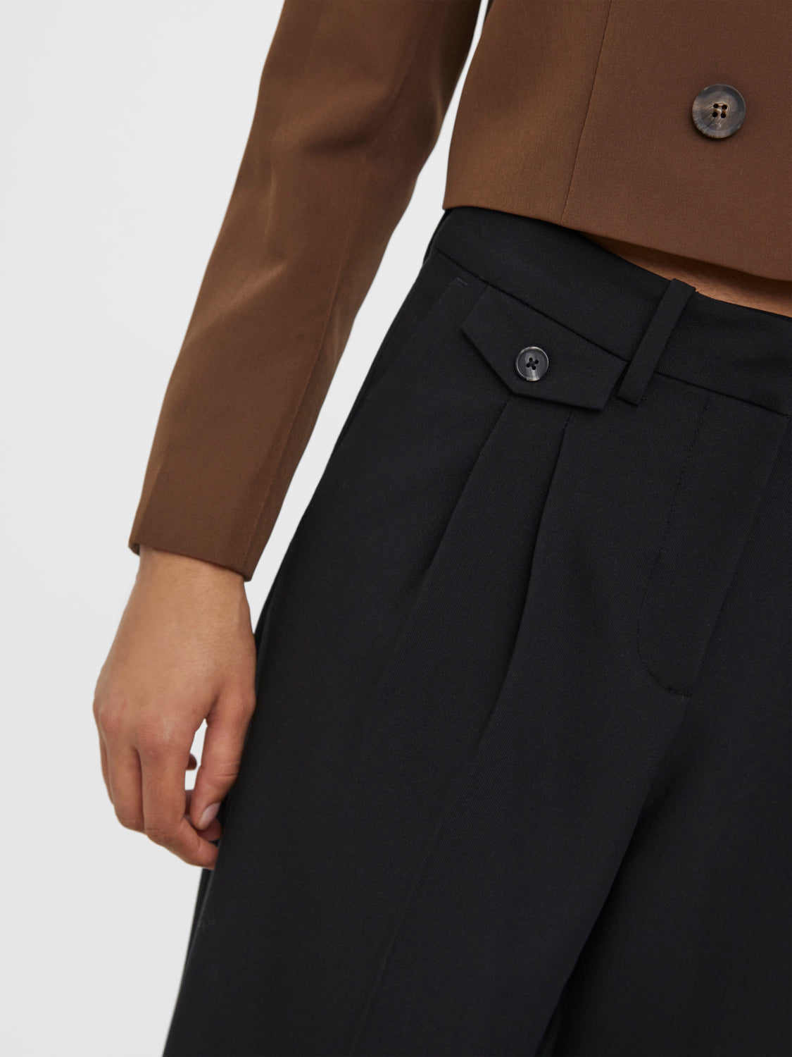 VMCECI Wide leg trousers - Black