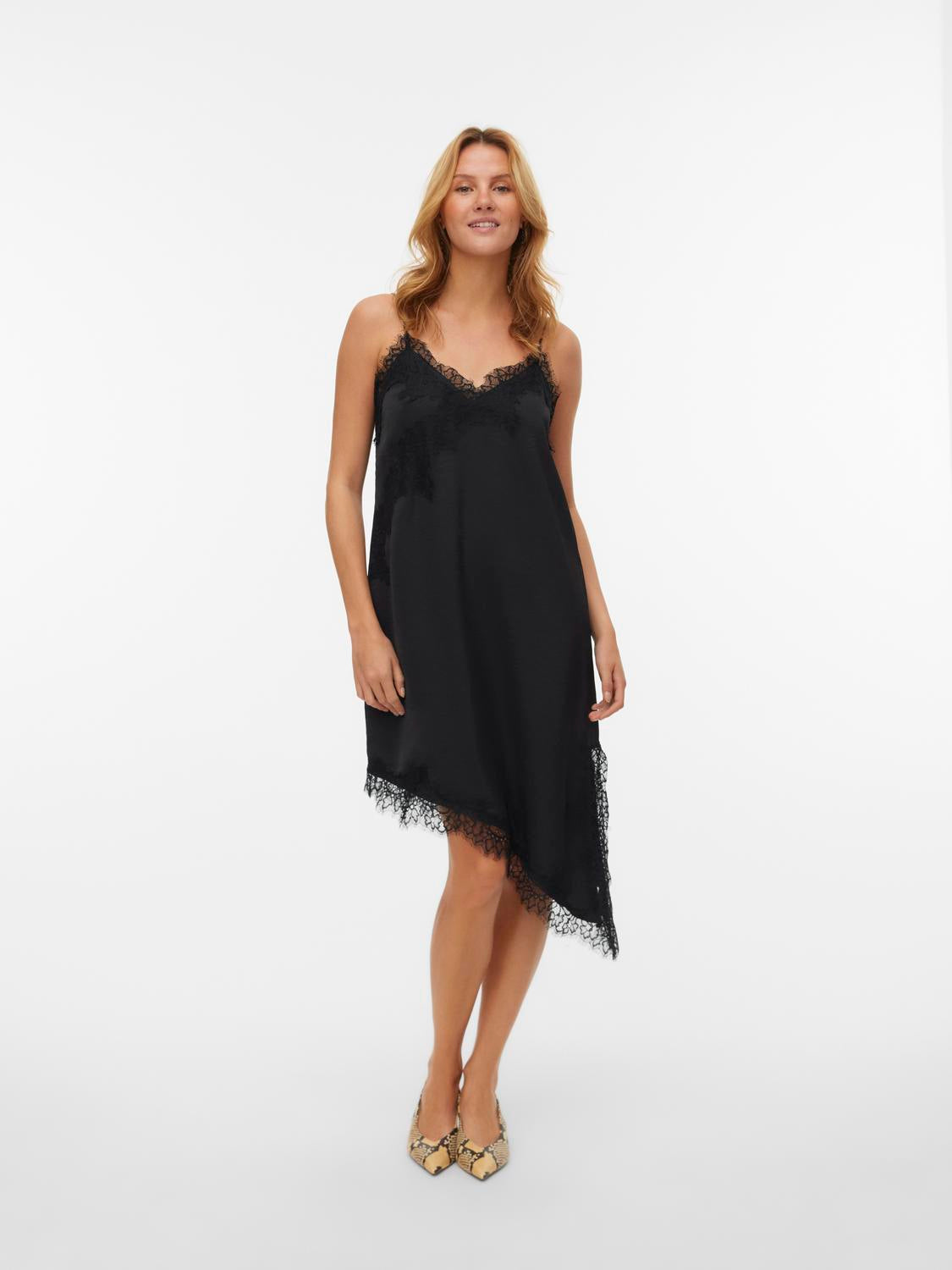 VMNOVI Short dress - Black
