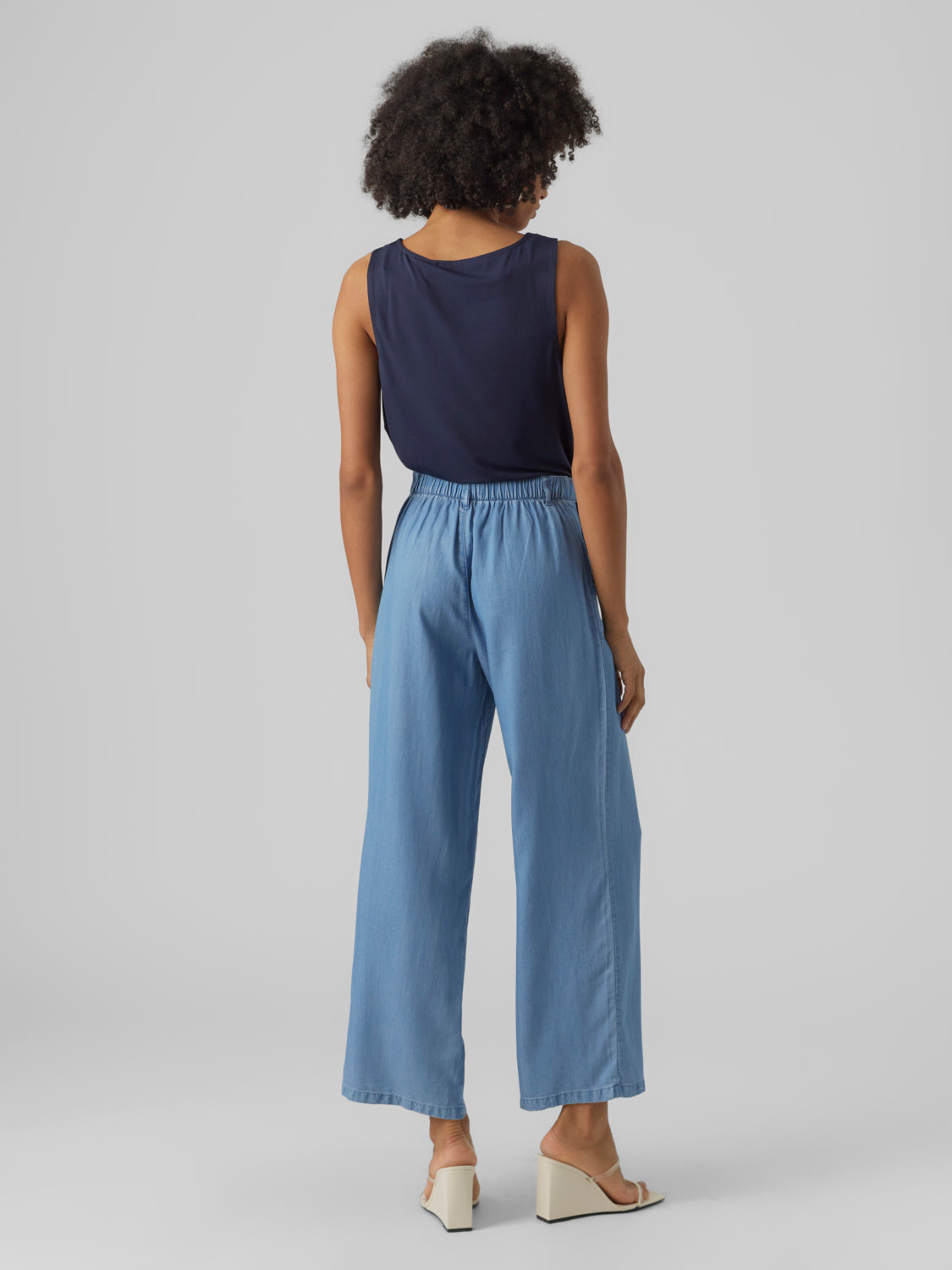 VMHARPER Trousers - Medium Blue Denim