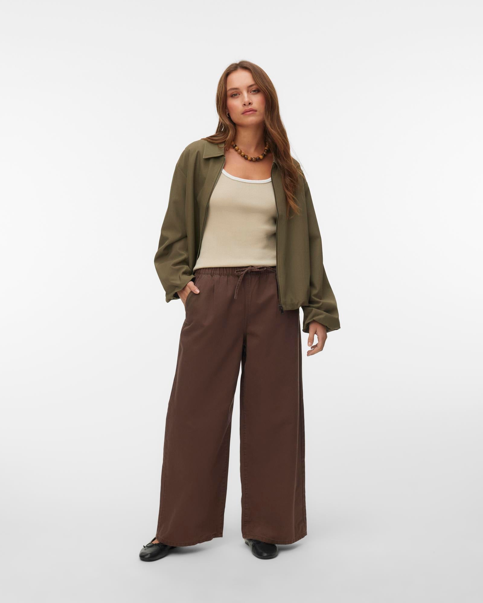 VMVALERIA WIDE PULL-ON JEANS