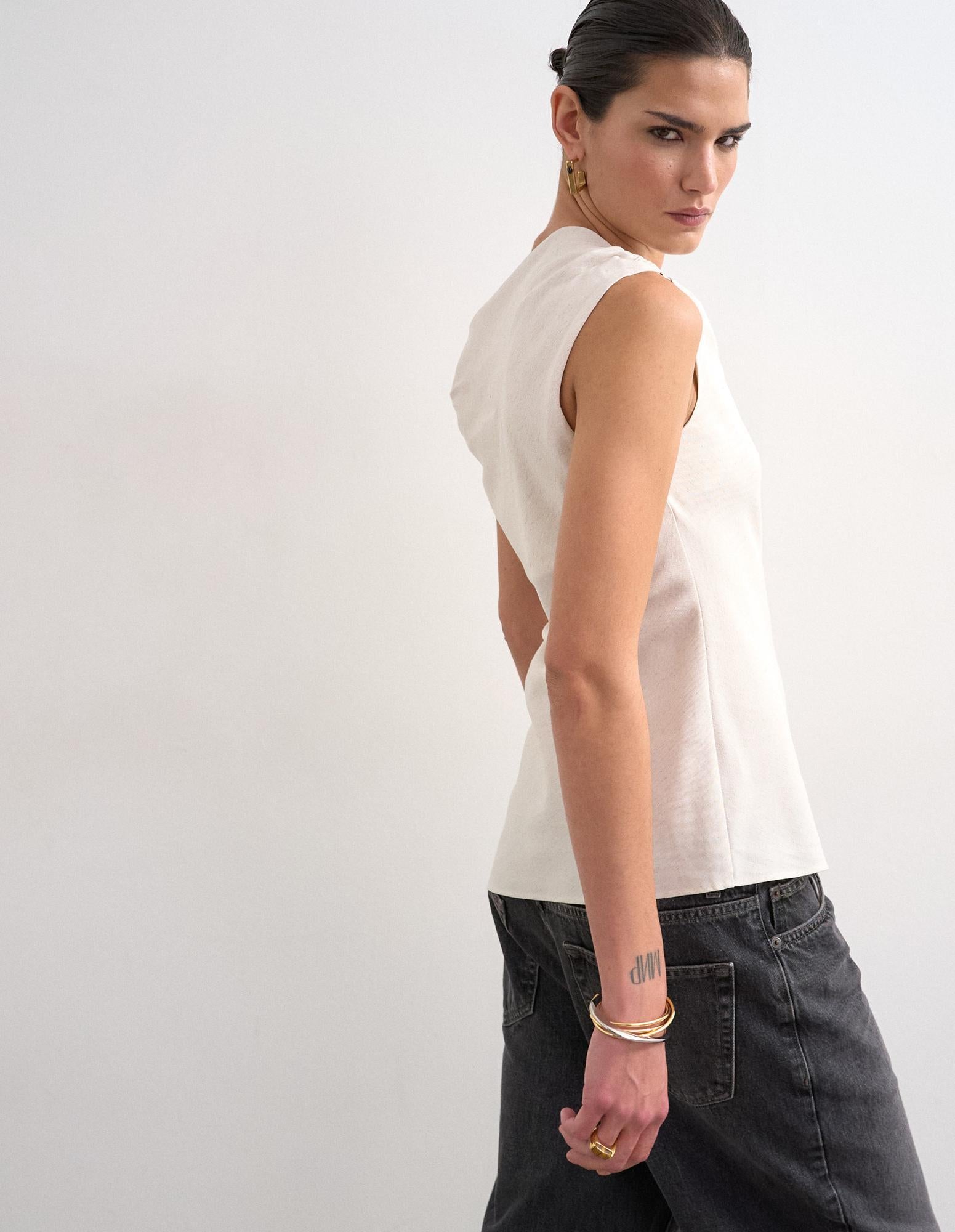 TSTALULA OFF SHOULDER TOP