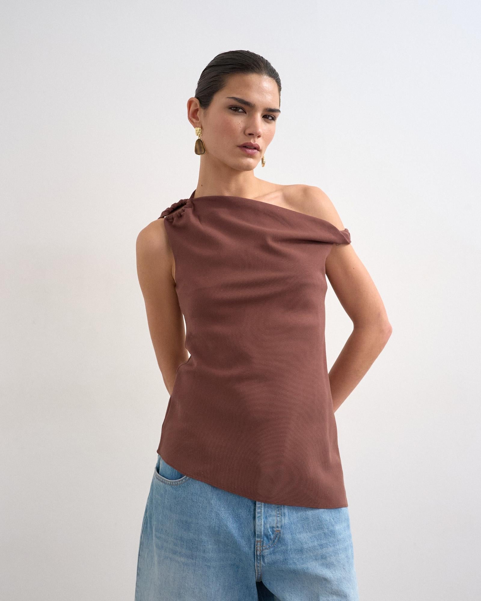 TSTALULA OFF SHOULDER TOP